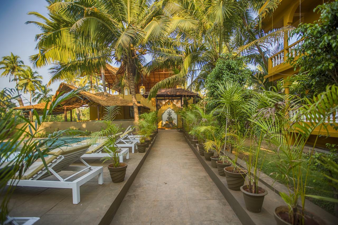 Devarya Wellness Beach Resort Morjim Dış mekan fotoğraf